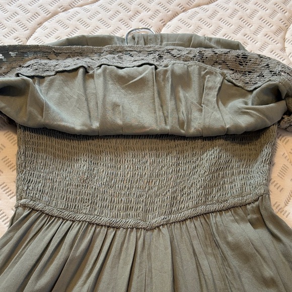 Japna Green Jumpsuit with Lace Trim Size Medium - Picture 6 of 13